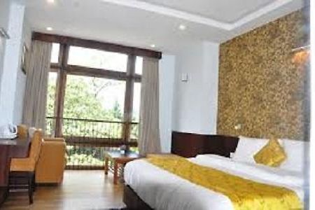 The Golden Crest Hotel Gangtok Esterno foto
